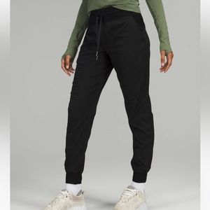 LULULEMON DANCE STUDIO JOGGER